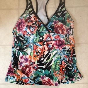 Women’s Razor back Tankin